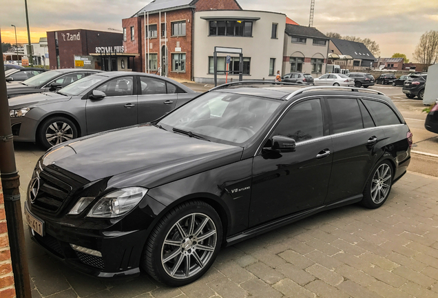 Mercedes-Benz E 63 AMG S212 V8 Biturbo