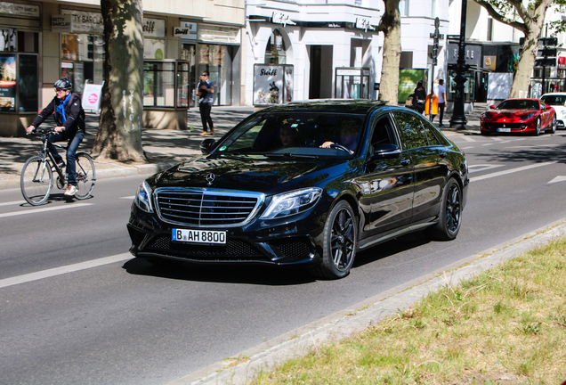 Mercedes-Benz S 63 AMG V222