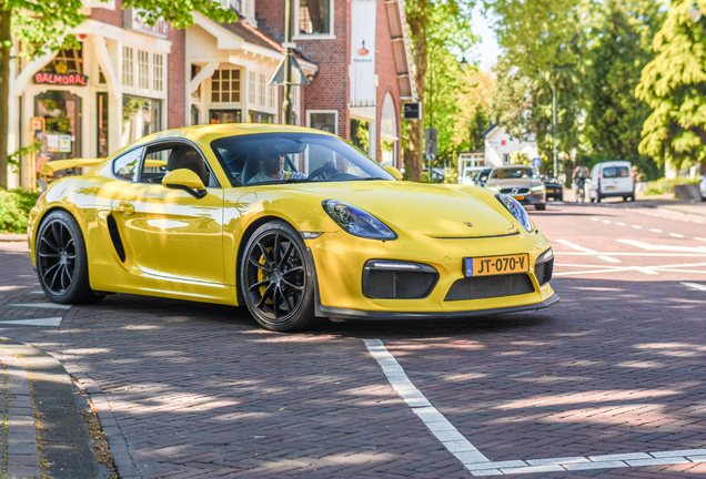 Porsche 981 Cayman GT4