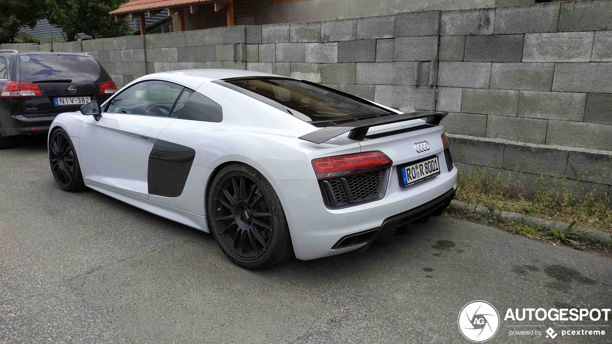 Audi R8 V10 Plus 2015