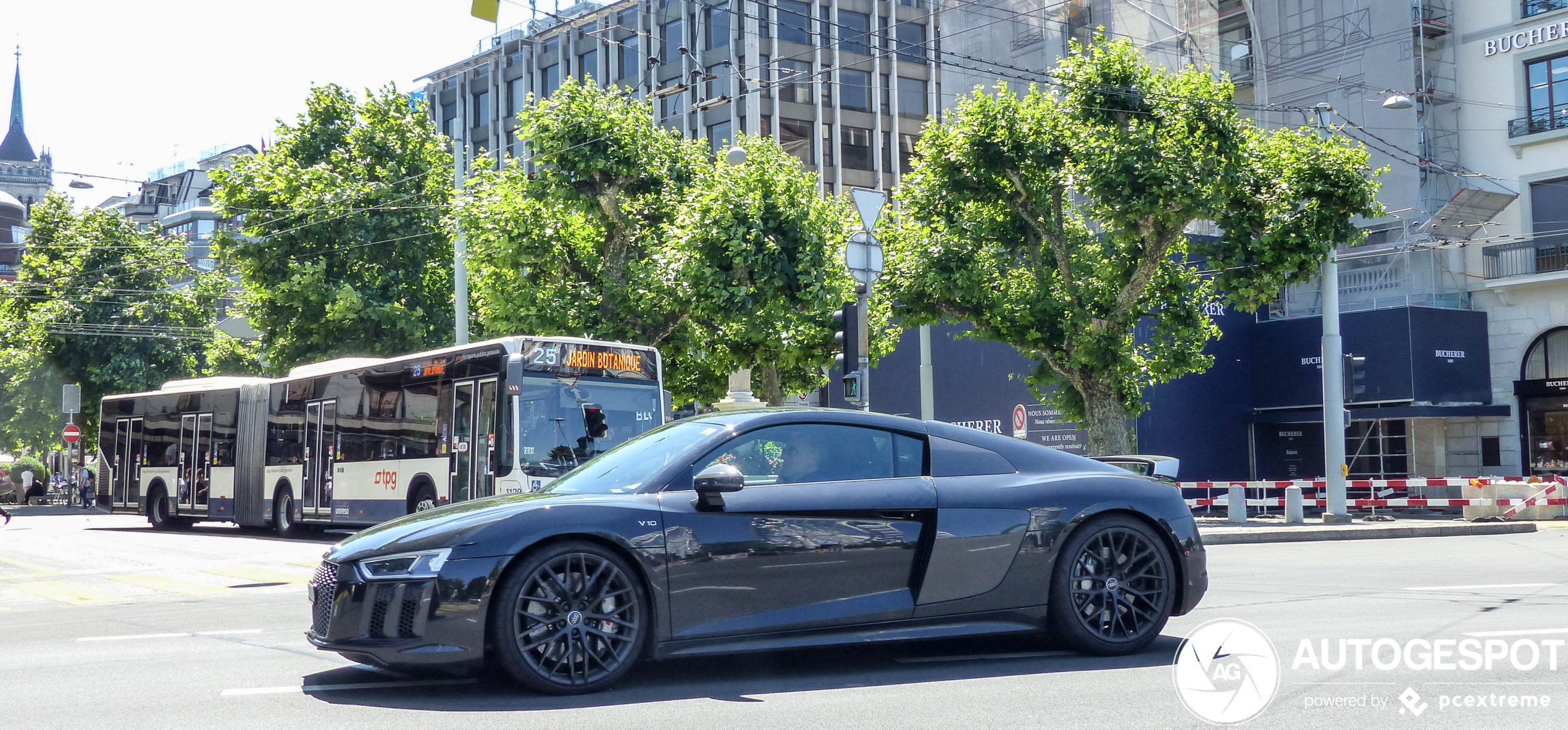 Audi R8 V10 Plus 2015