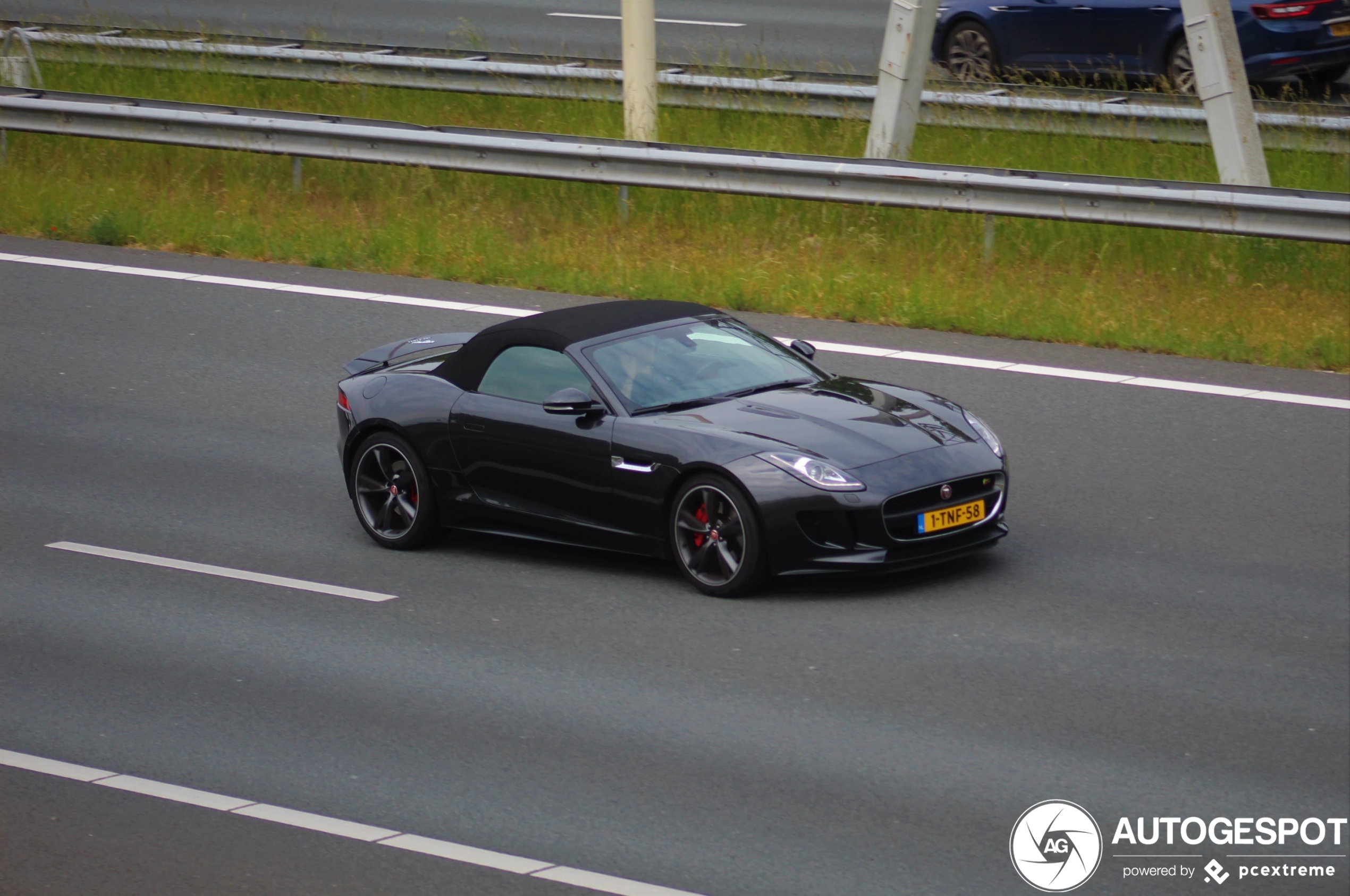 Jaguar F-TYPE S Convertible