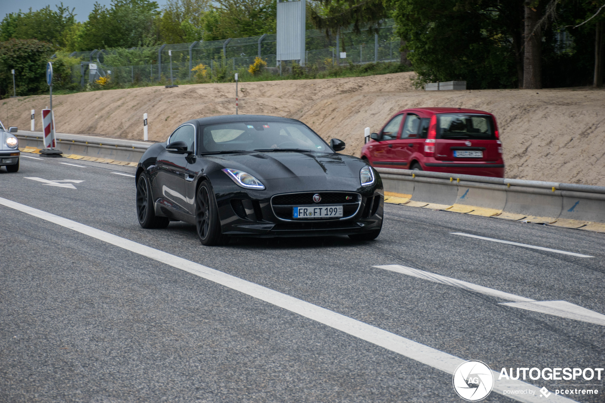 Jaguar F-TYPE S Coupé