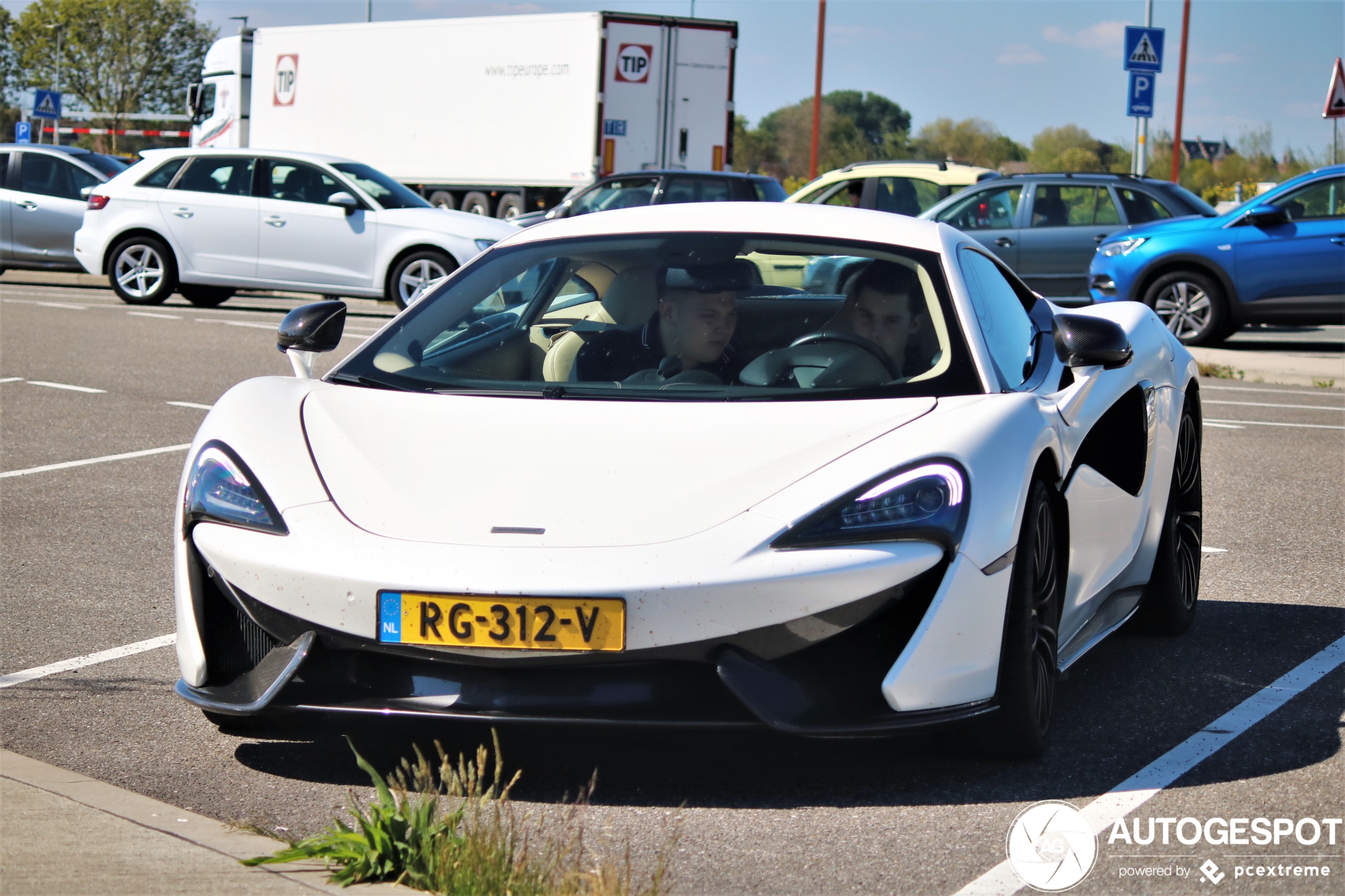 McLaren 570S