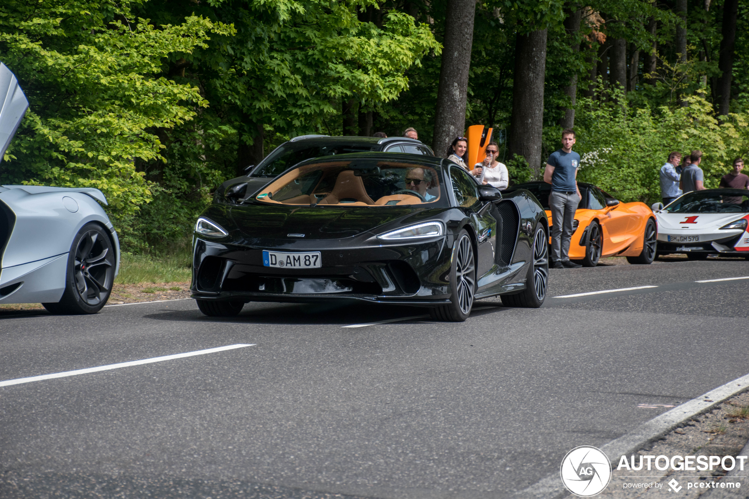 McLaren GT