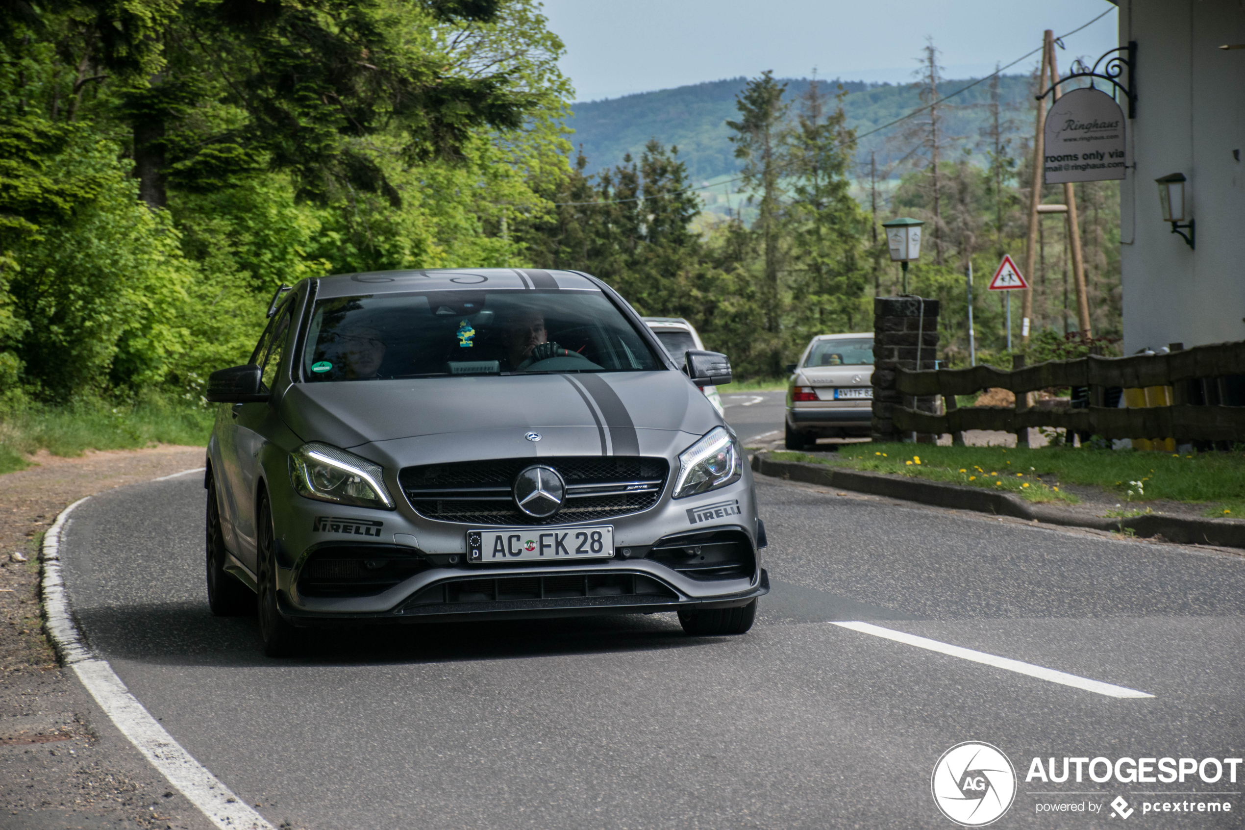 Mercedes-AMG A 45 W176 2015