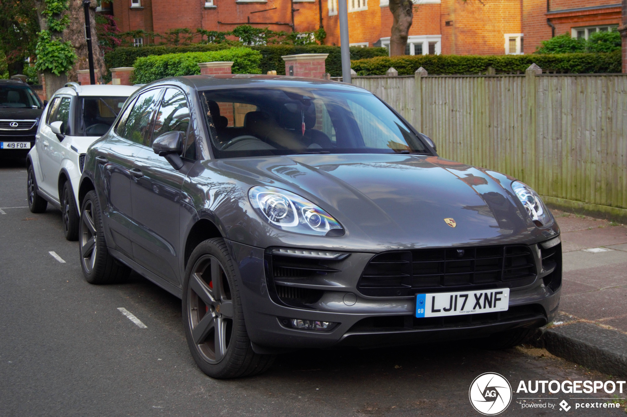 Porsche 95B Macan Turbo