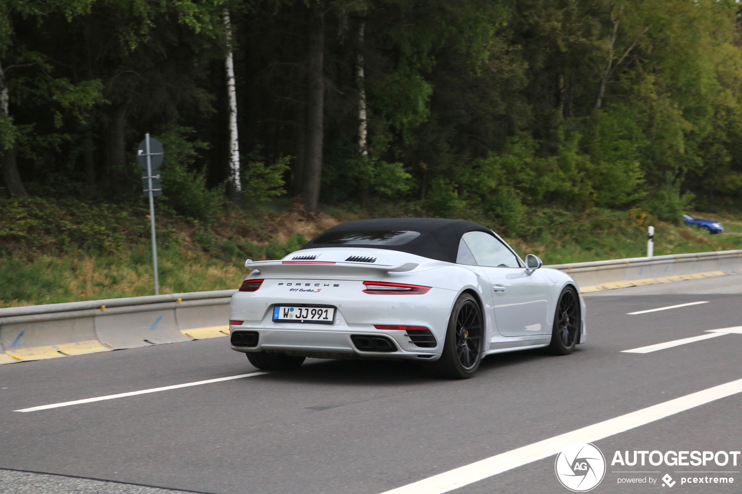 Porsche 991 Turbo S Cabriolet MkII