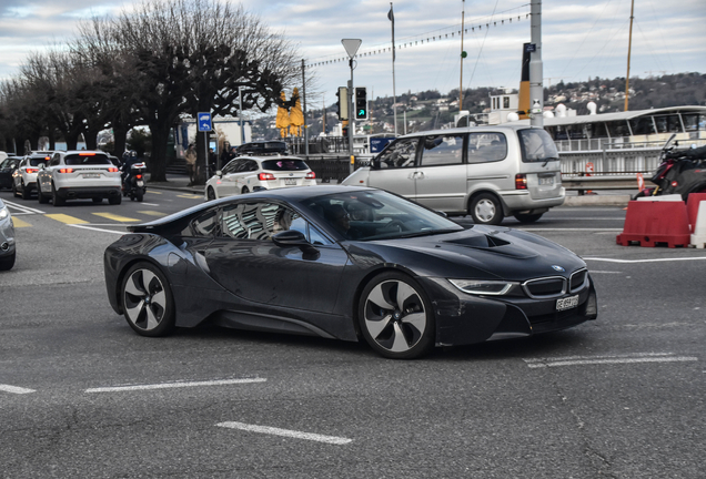 BMW i8