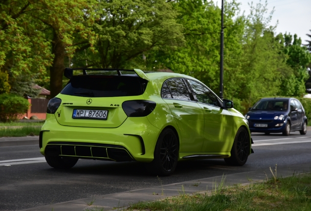 Mercedes-AMG A 45 W176 2015