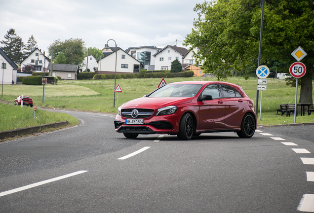 Mercedes-AMG A 45 W176 2015