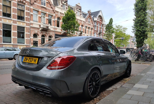 Mercedes-AMG C 63 S W205