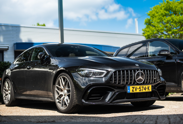 Mercedes-AMG GT 63 S X290