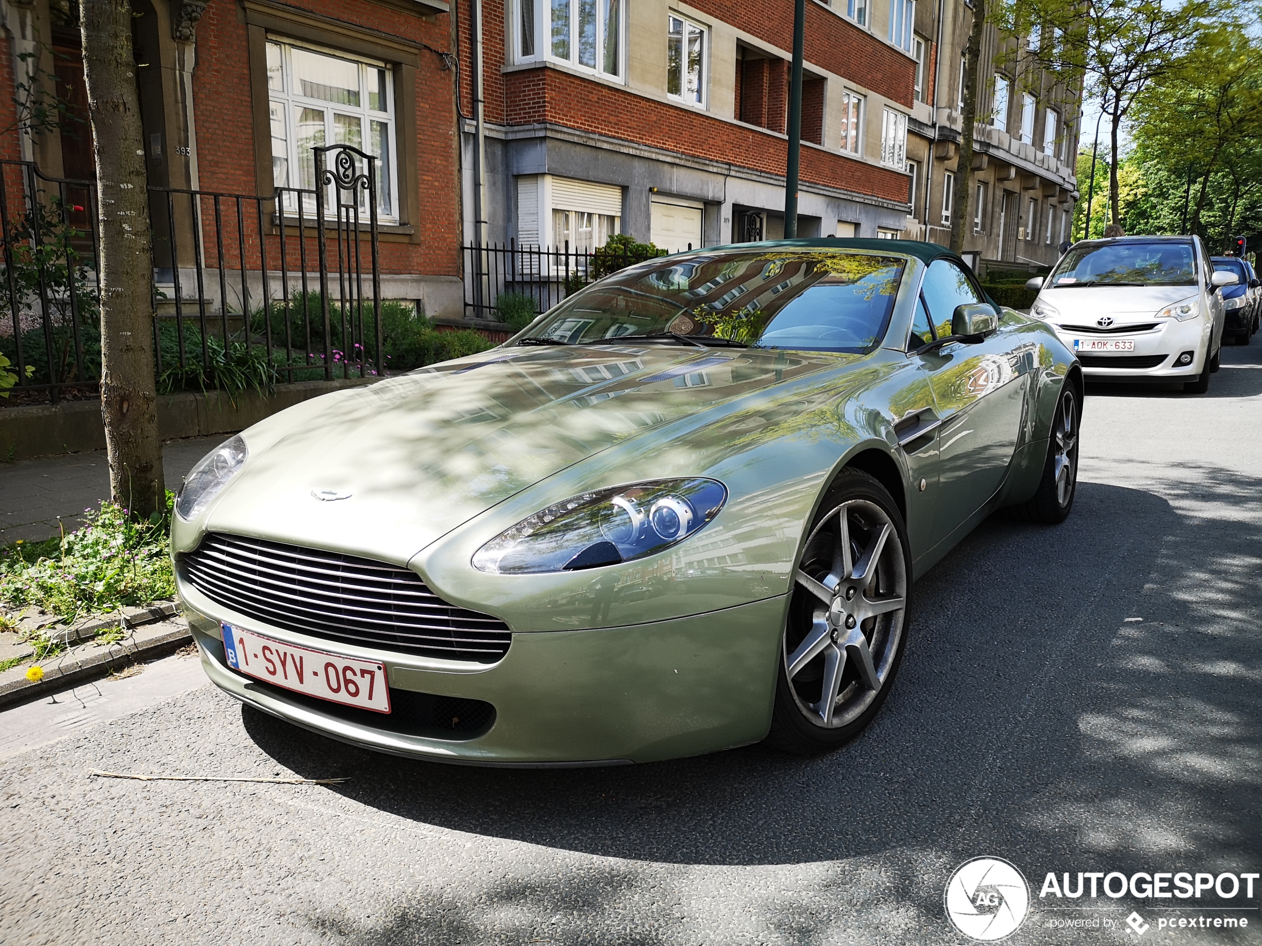 Aston Martin V8 Vantage Roadster