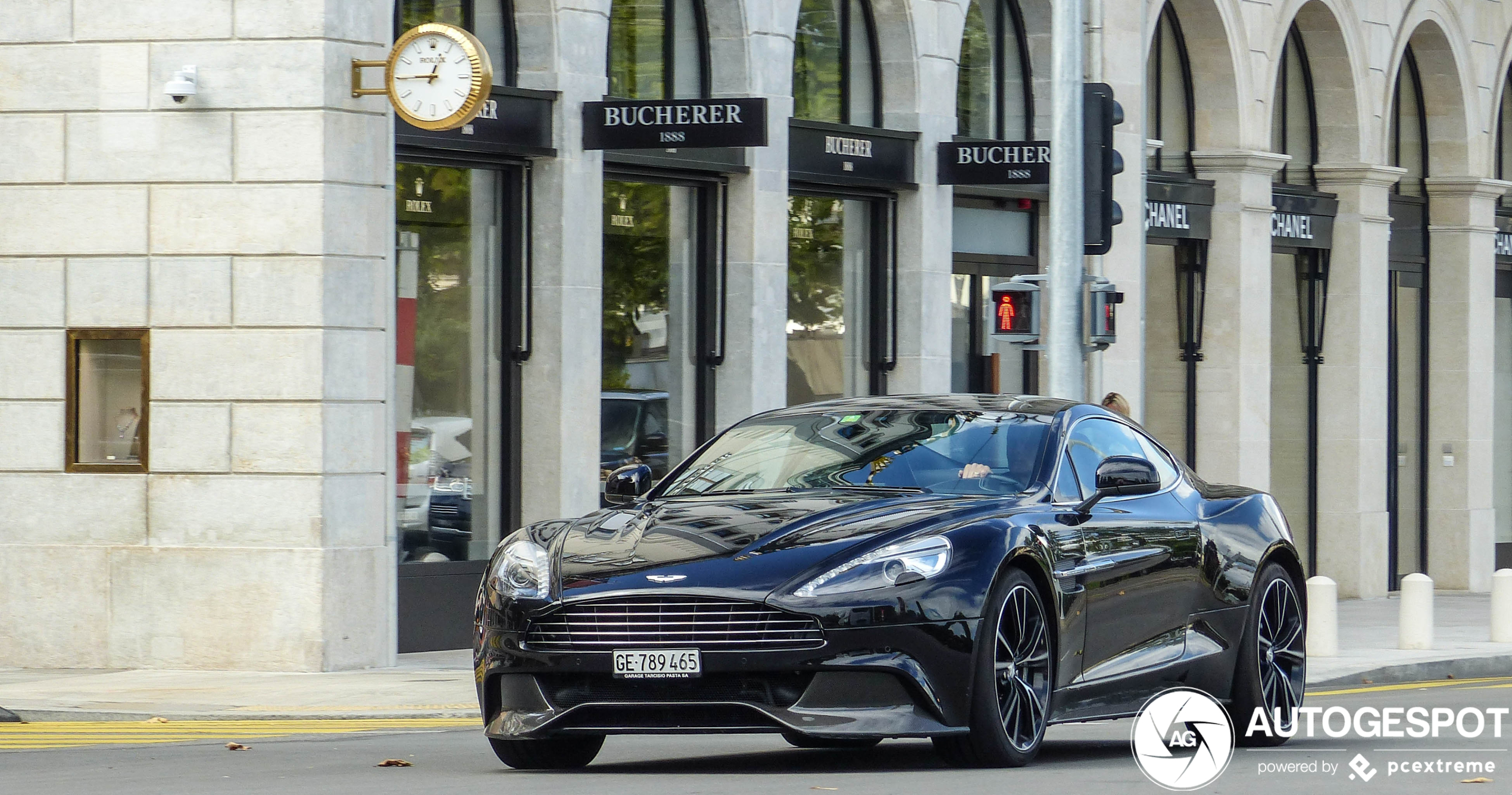 Aston Martin Vanquish 2013