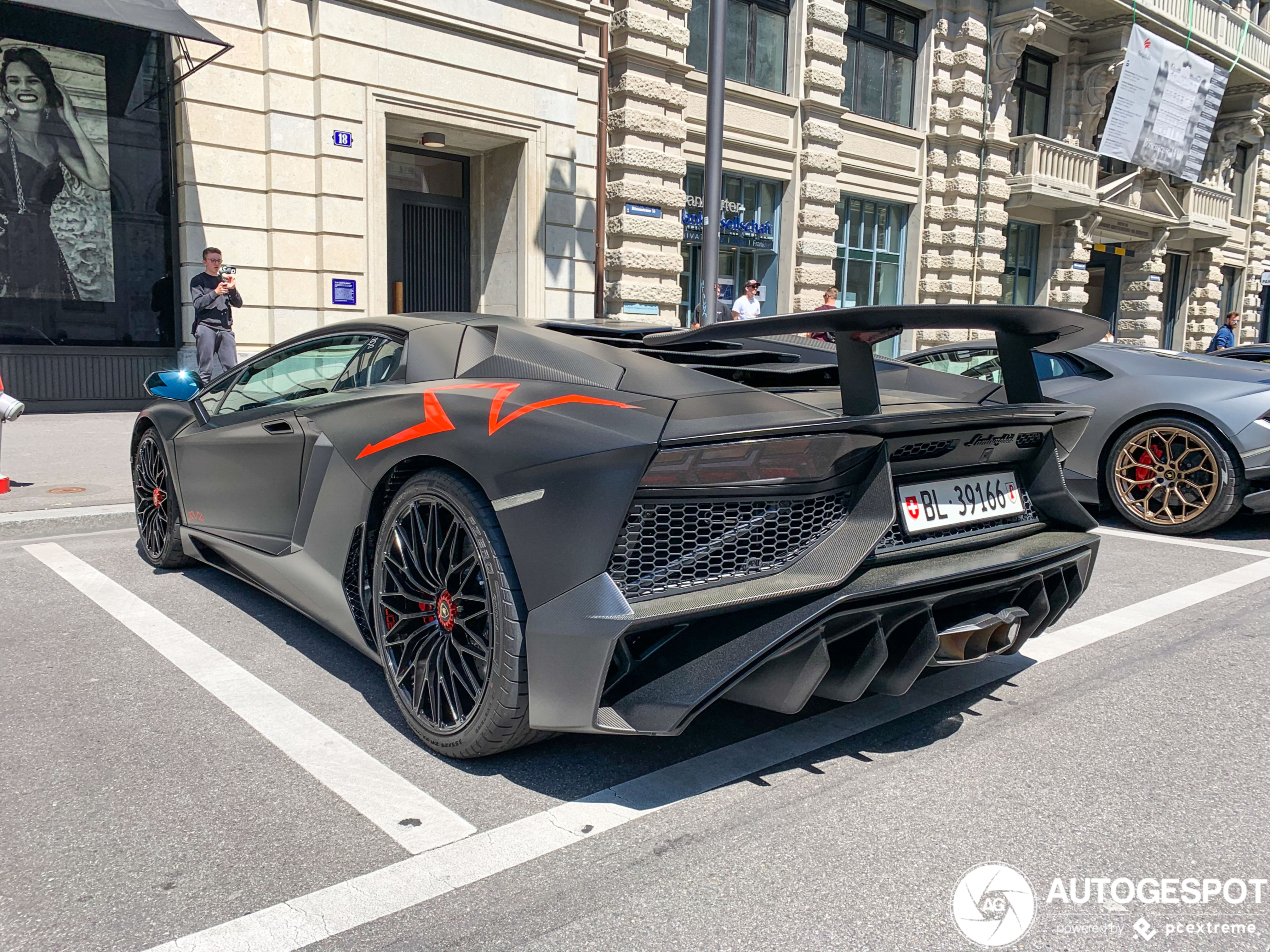 Lamborghini Aventador LP750-4 SuperVeloce