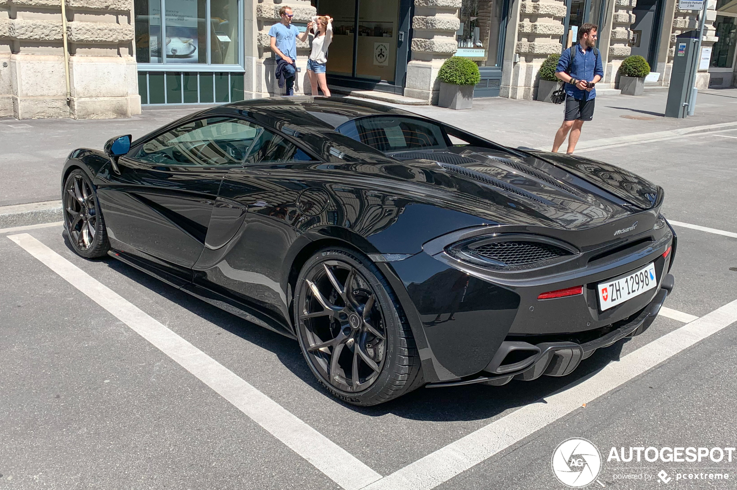 McLaren 570S