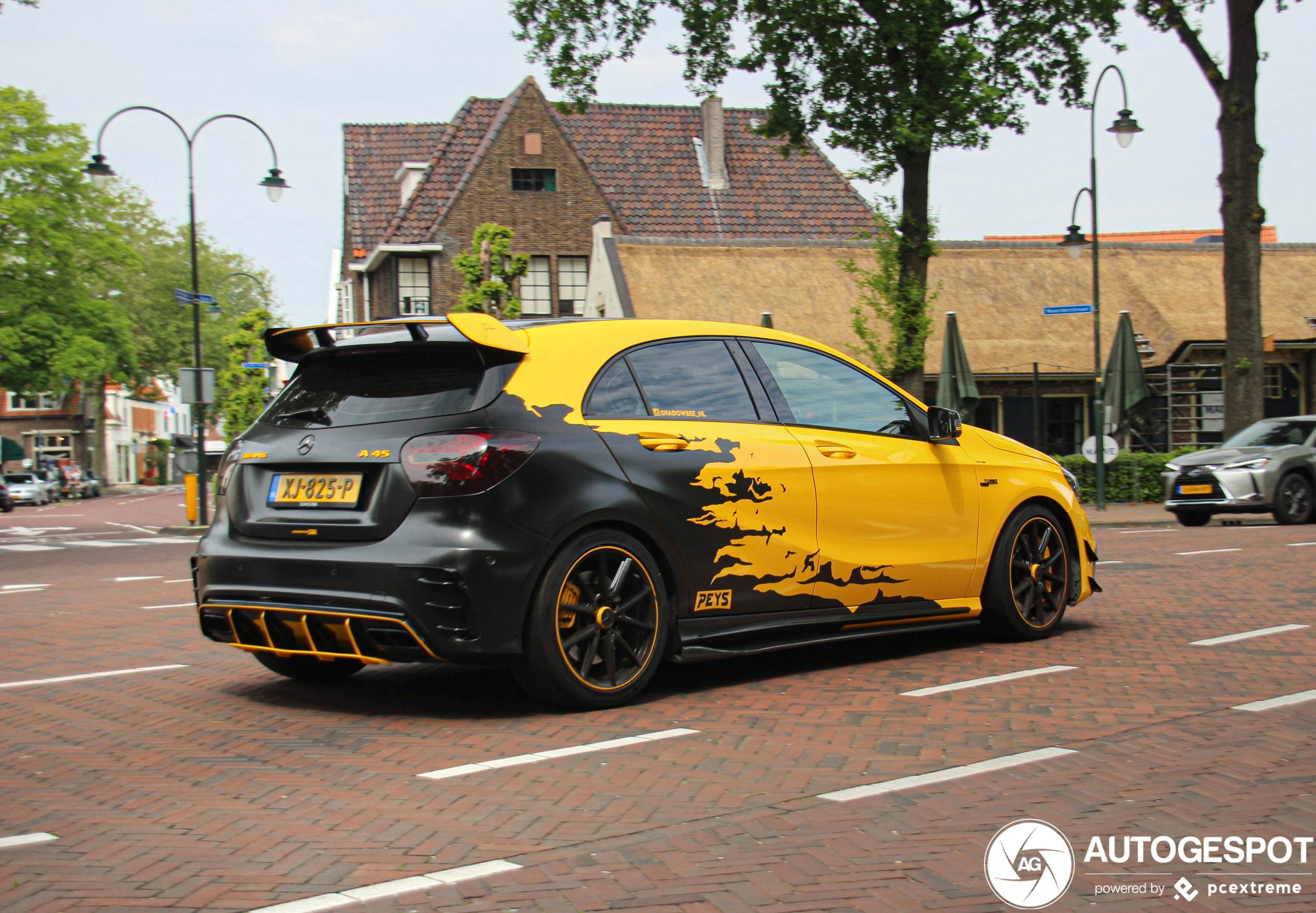 Mercedes-AMG A 45 W176 2015