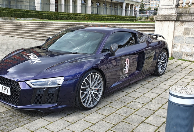 Audi R8 V10 Plus 2015