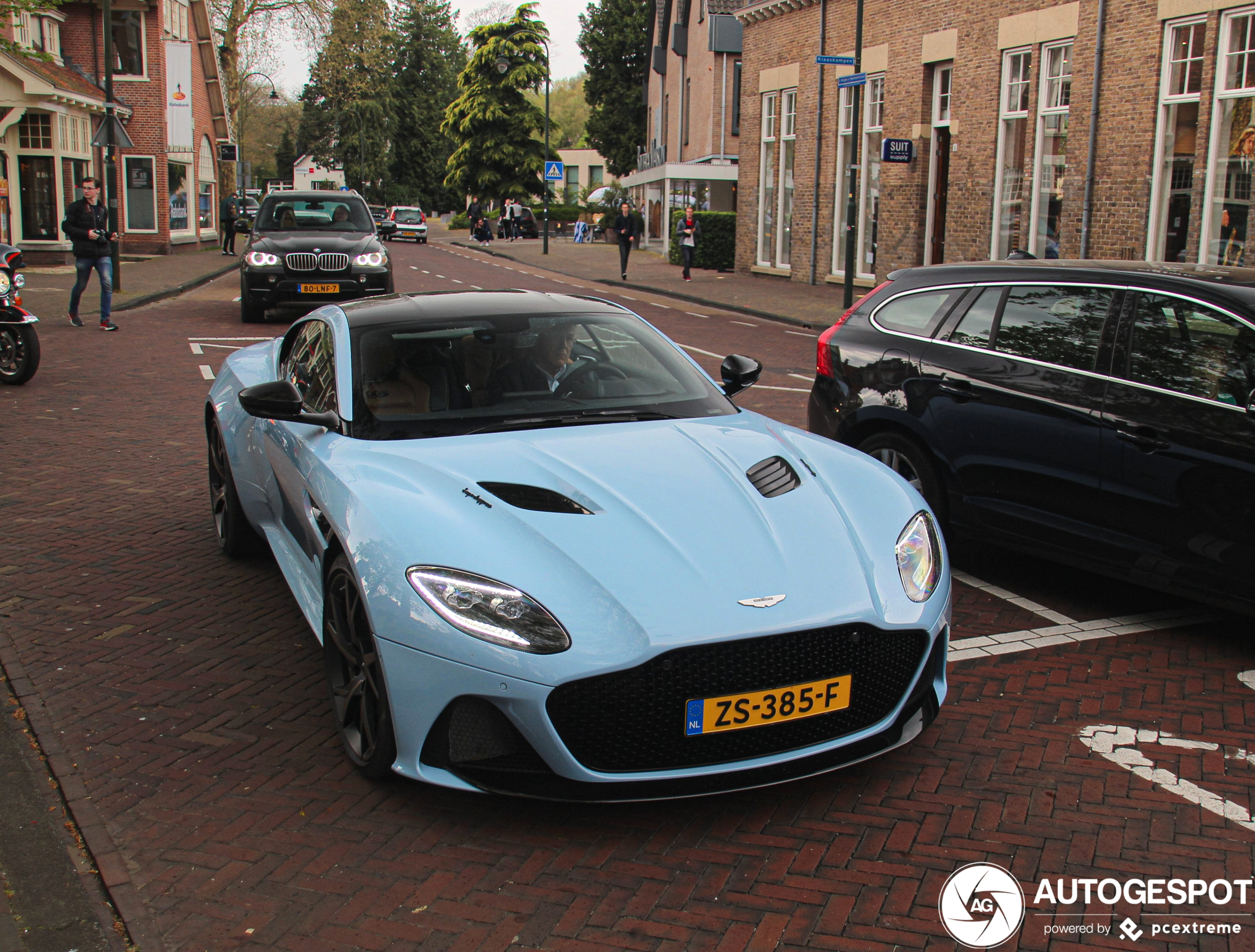 Aston Martin DBS Superleggera