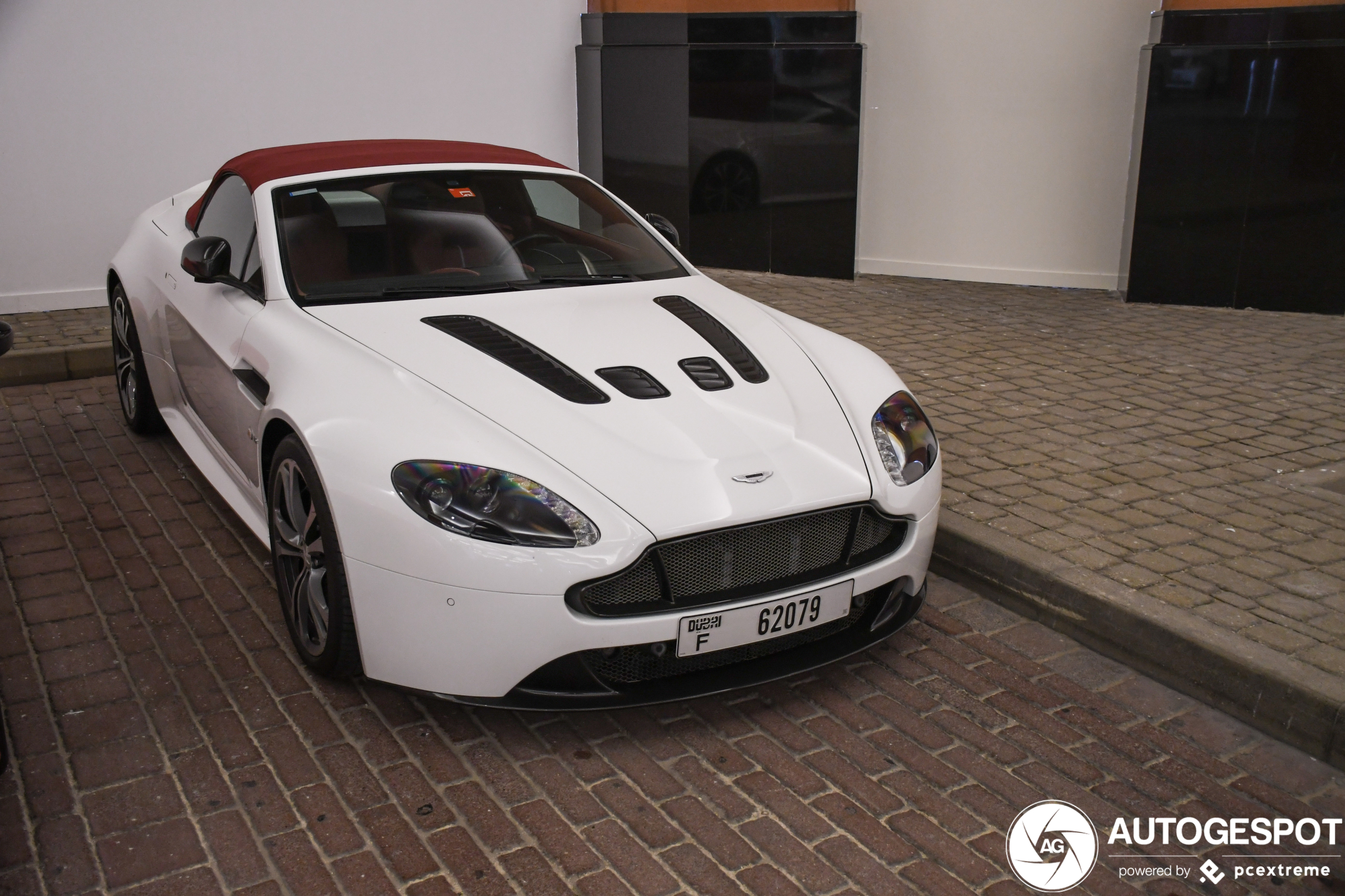 Aston Martin V12 Vantage S Roadster