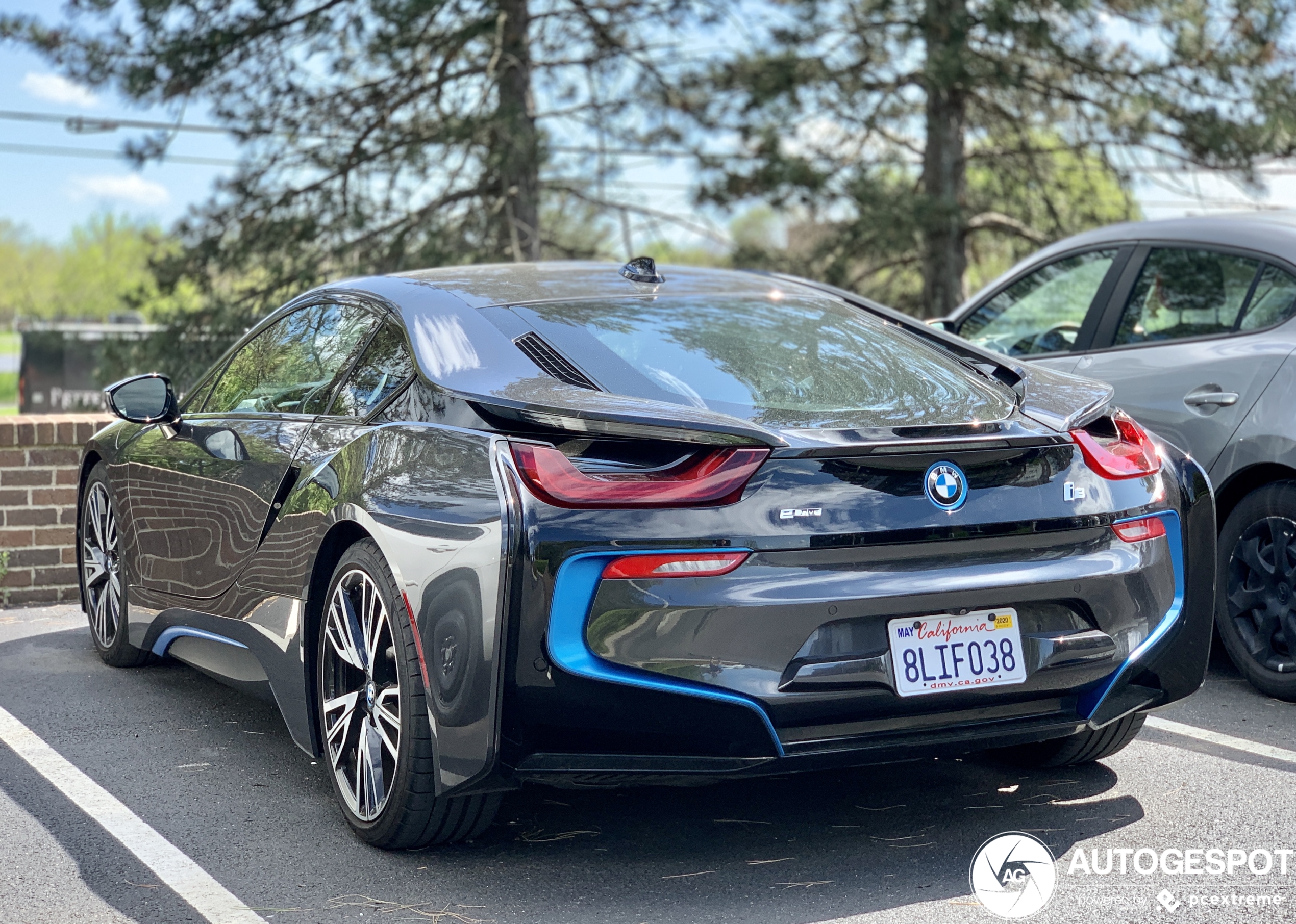 BMW i8