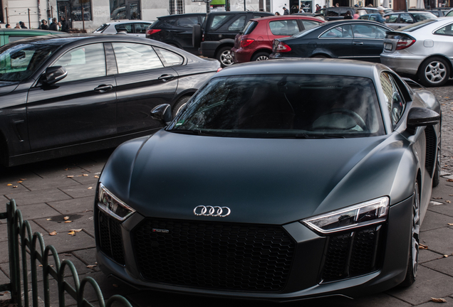 Audi R8 V10 Plus 2015