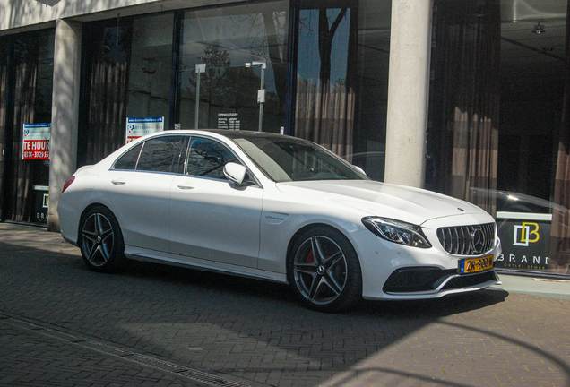 Mercedes-AMG C 63 S W205