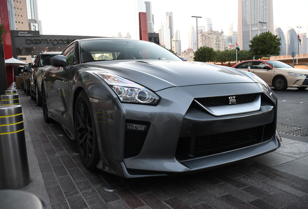 Nissan GT-R 2017