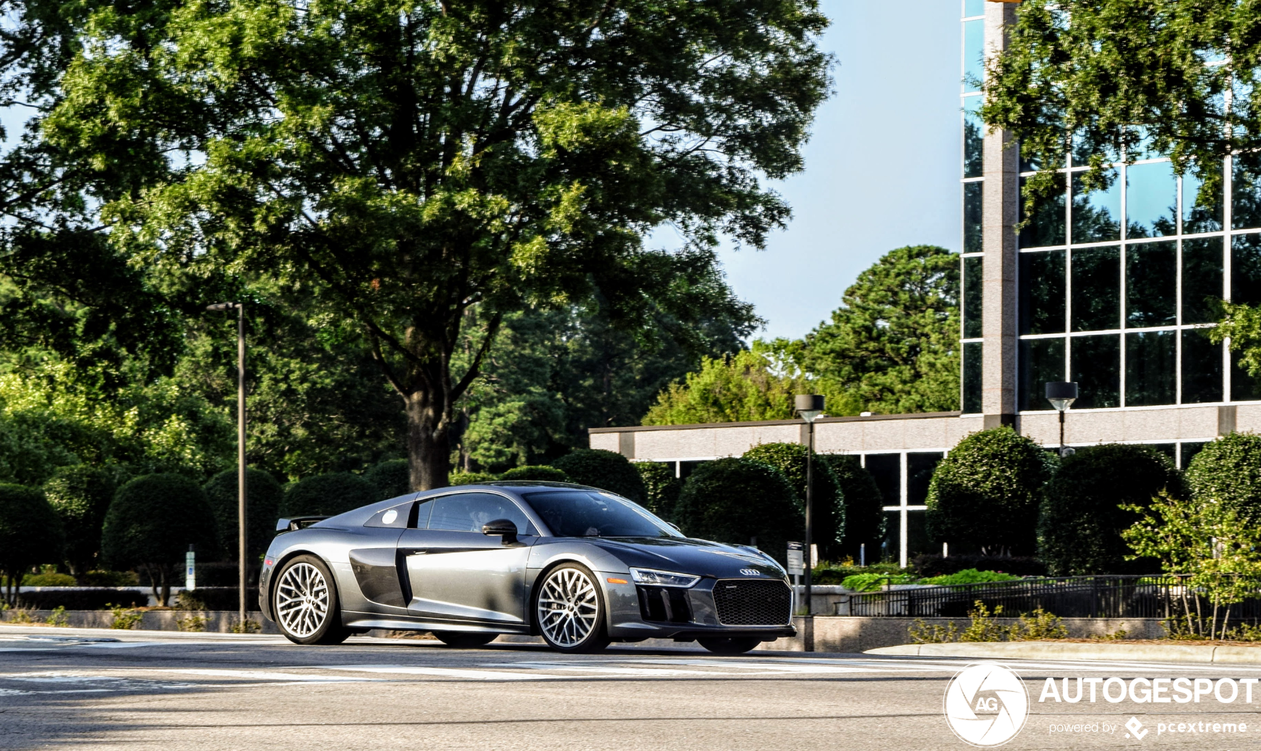 Audi R8 V10 Plus 2015