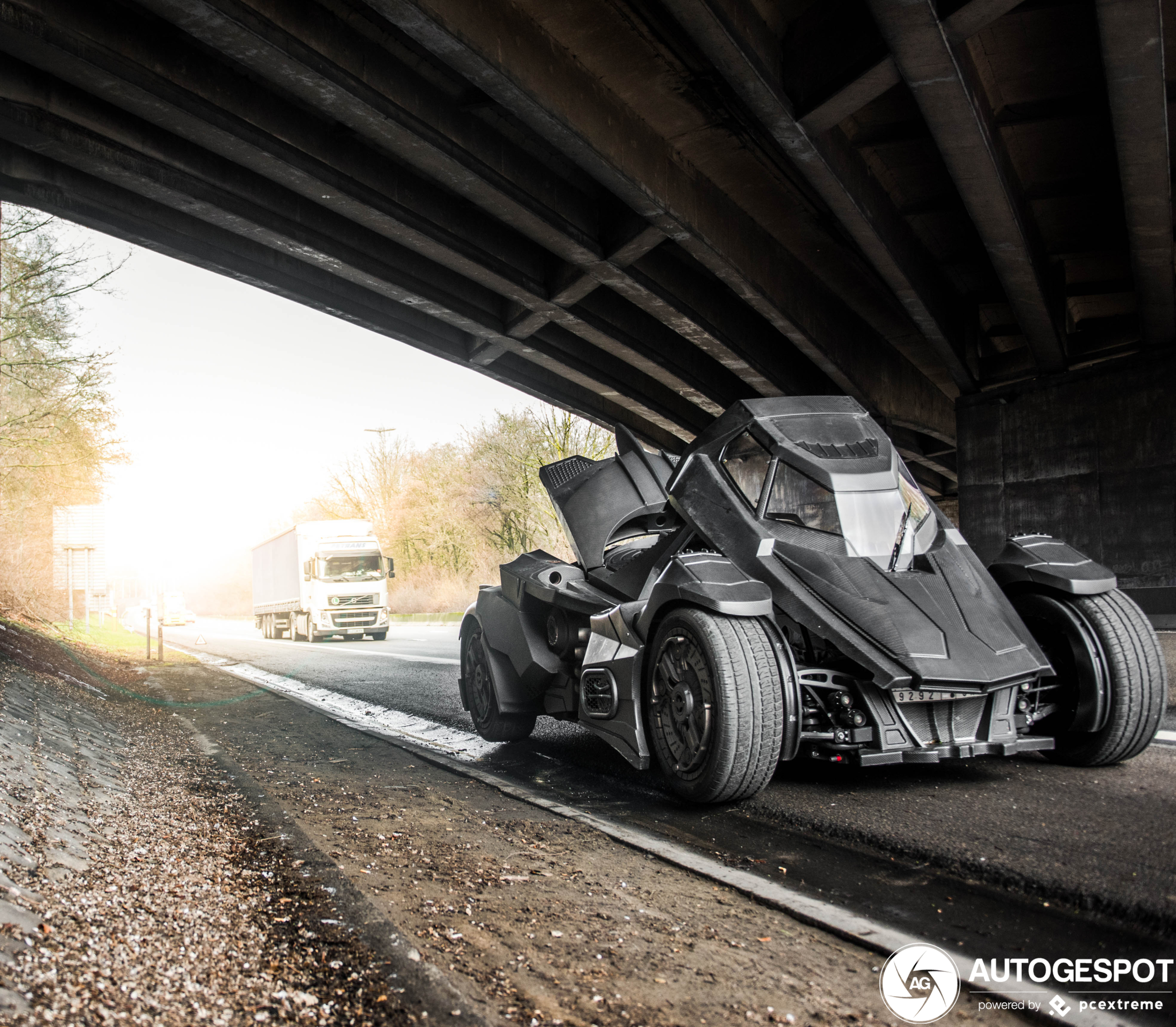 Batmobile by Team Galag gespot door België heen