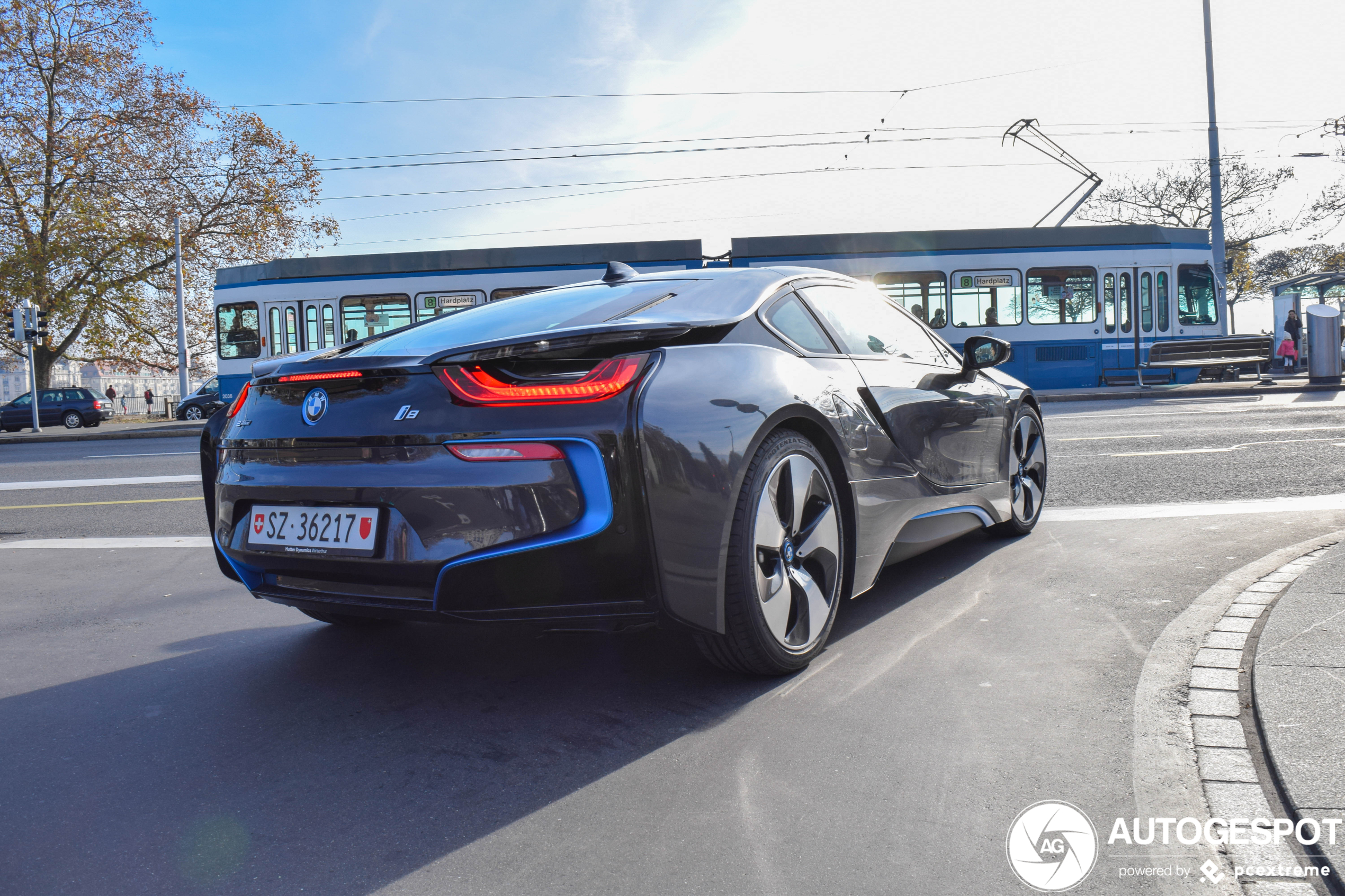 BMW i8