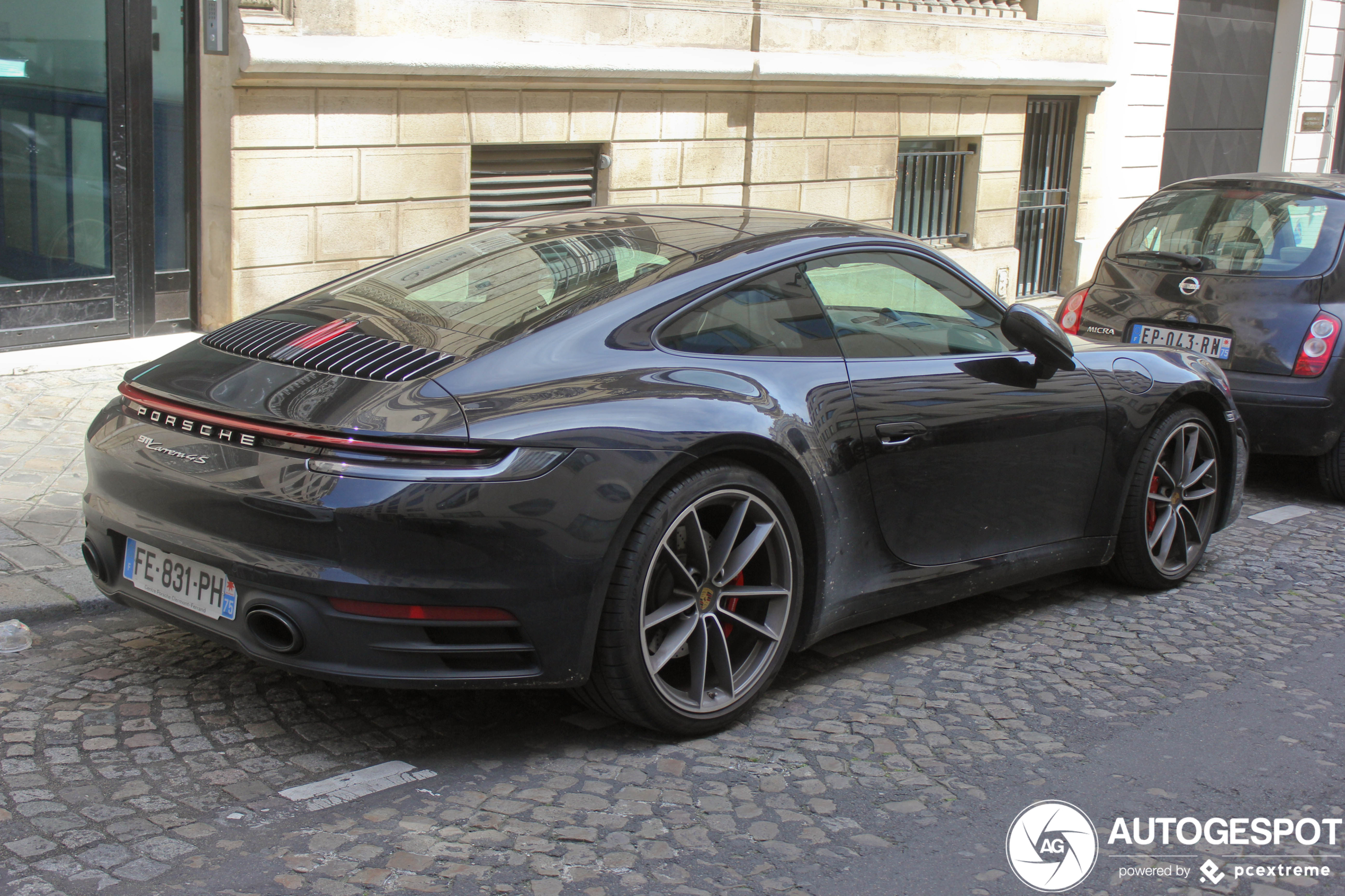 Porsche 992 Carrera 4S