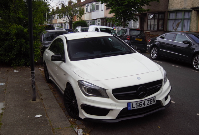 Mercedes-Benz CLA 45 AMG C117