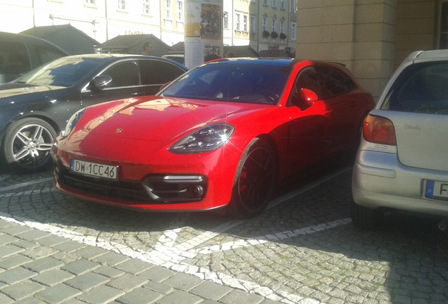 Porsche 971 Panamera GTS Sport Turismo