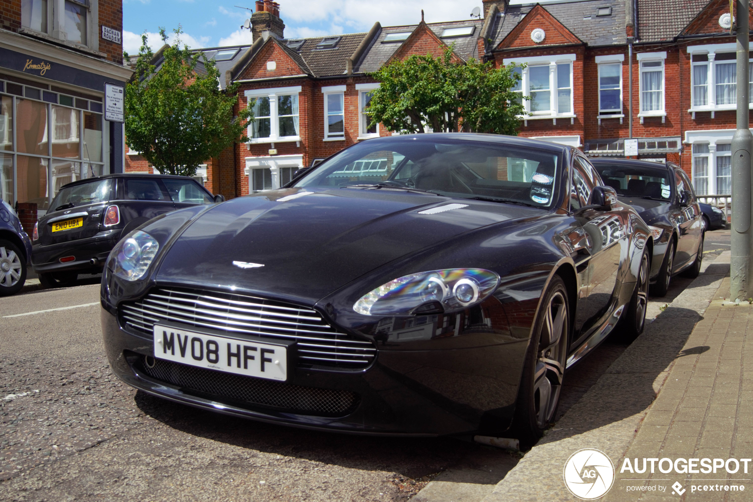 Aston Martin V8 Vantage