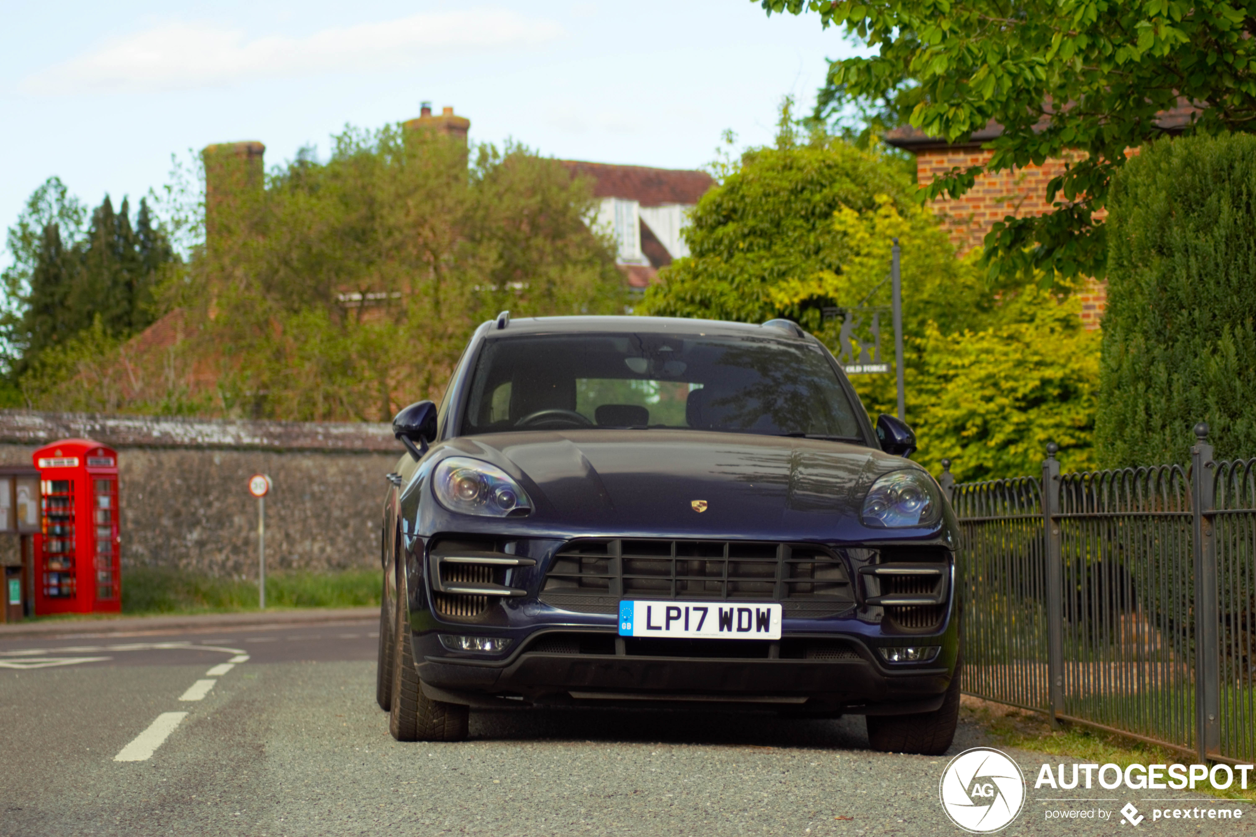 Porsche 95B Macan Turbo