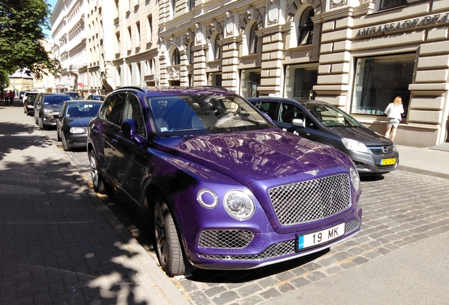 Bentley Bentayga V8