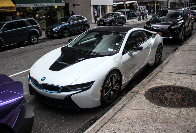 BMW i8