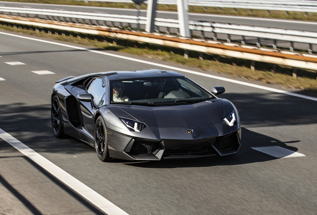 Lamborghini Aventador LP700-4