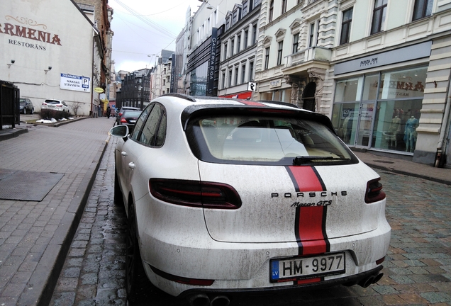 Porsche 95B Macan GTS