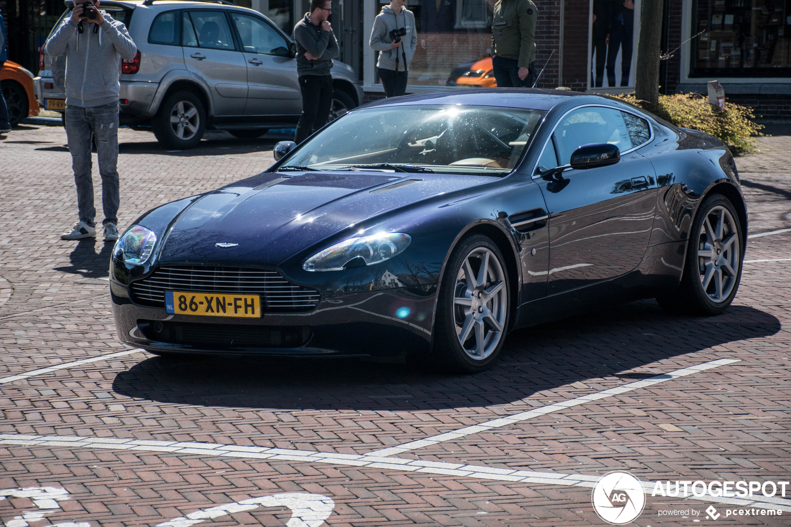 Aston Martin V8 Vantage