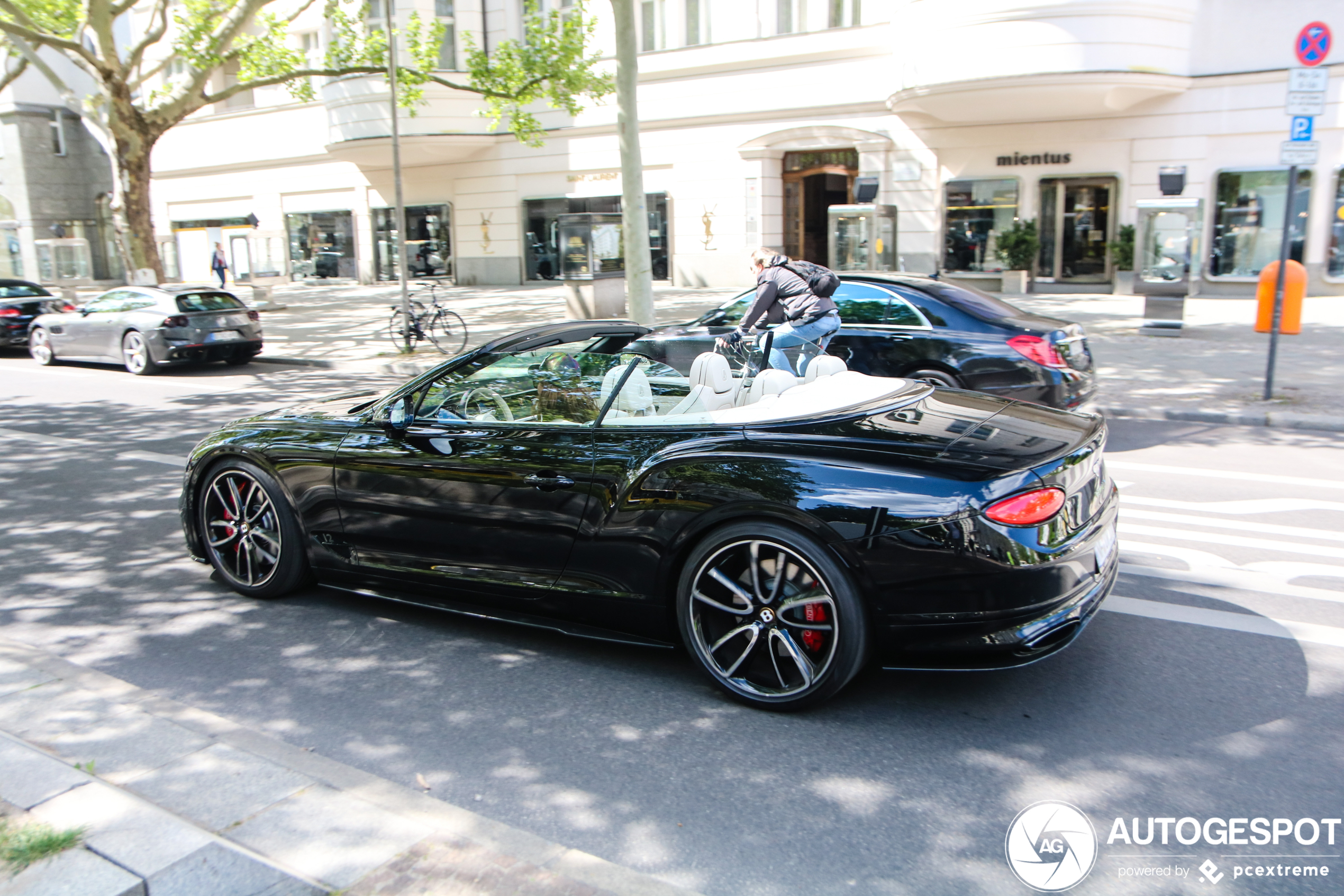 Bentley Continental GTC 2019