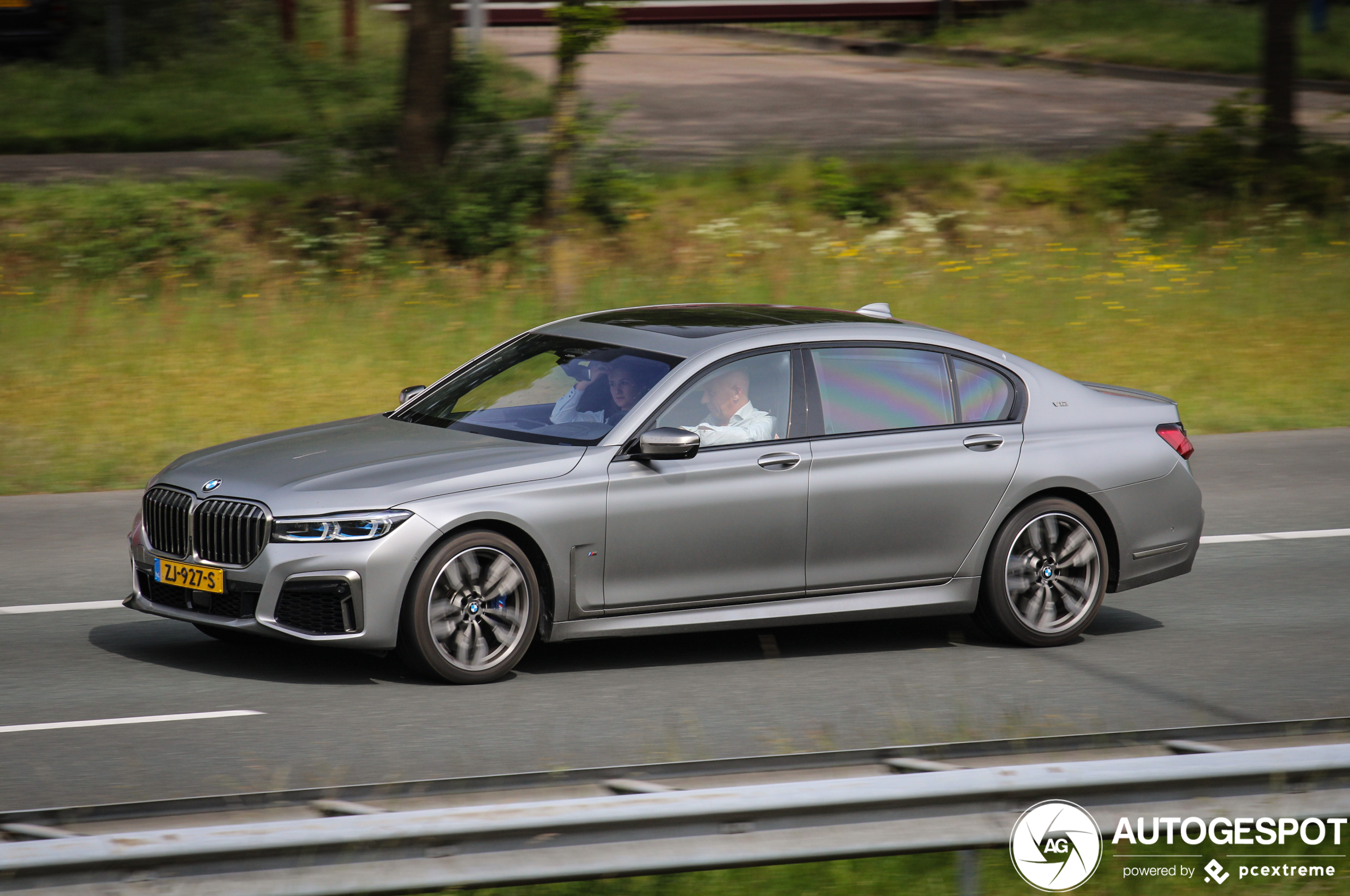 BMW M760Li xDrive 2019