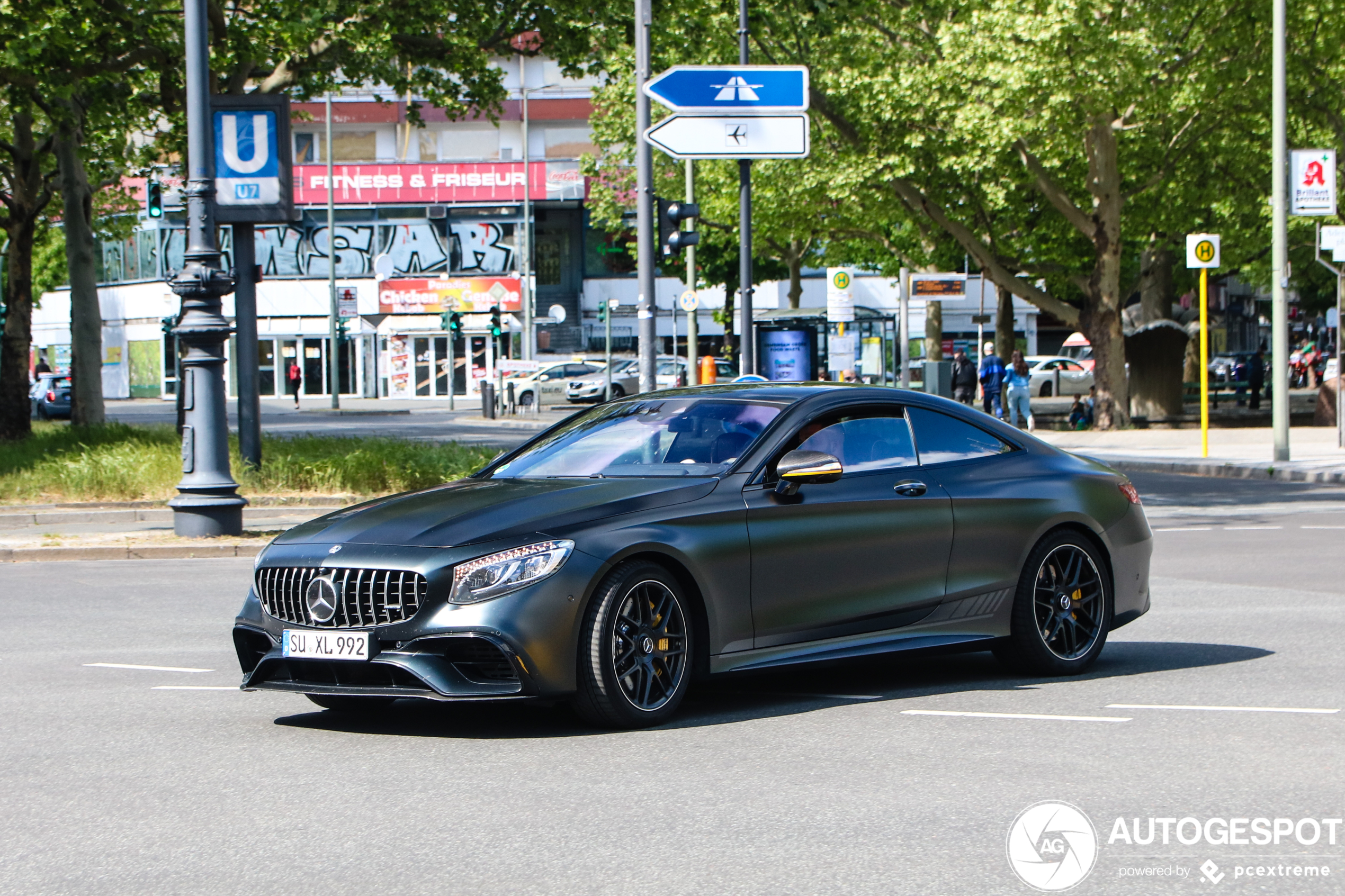 Mercedes-AMG S 63 Coupé C217 2018 Yellow Night Edition