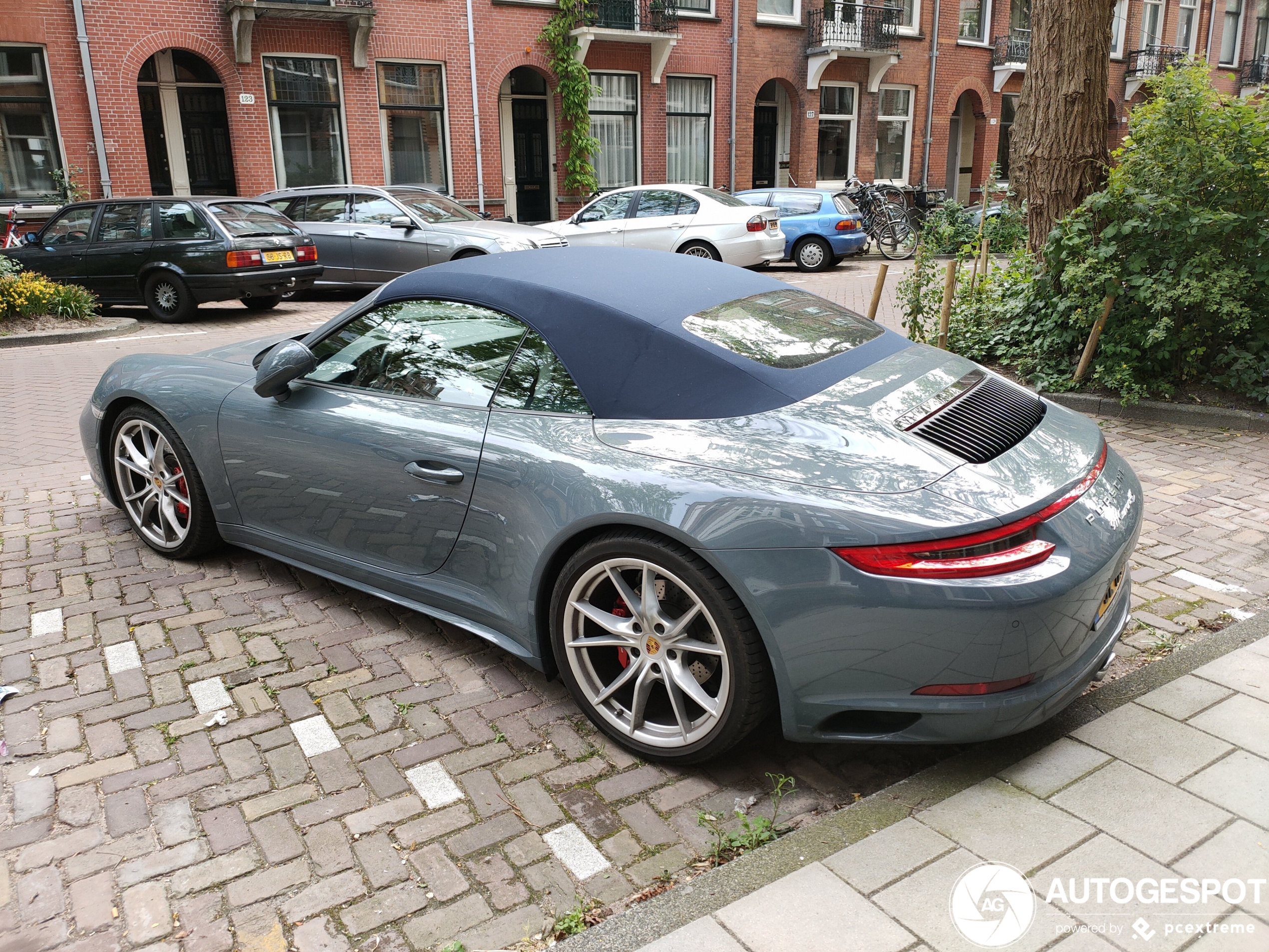 Porsche 991 Carrera 4S Cabriolet MkII