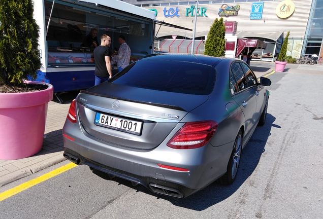 Mercedes-AMG E 63 S W213