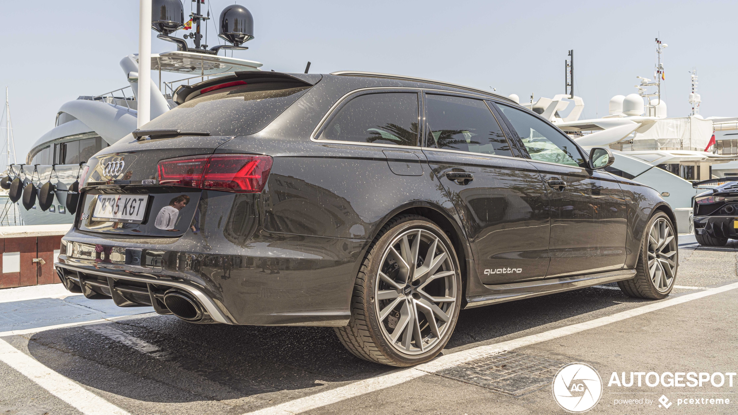 Audi RS6 Avant C7 2015