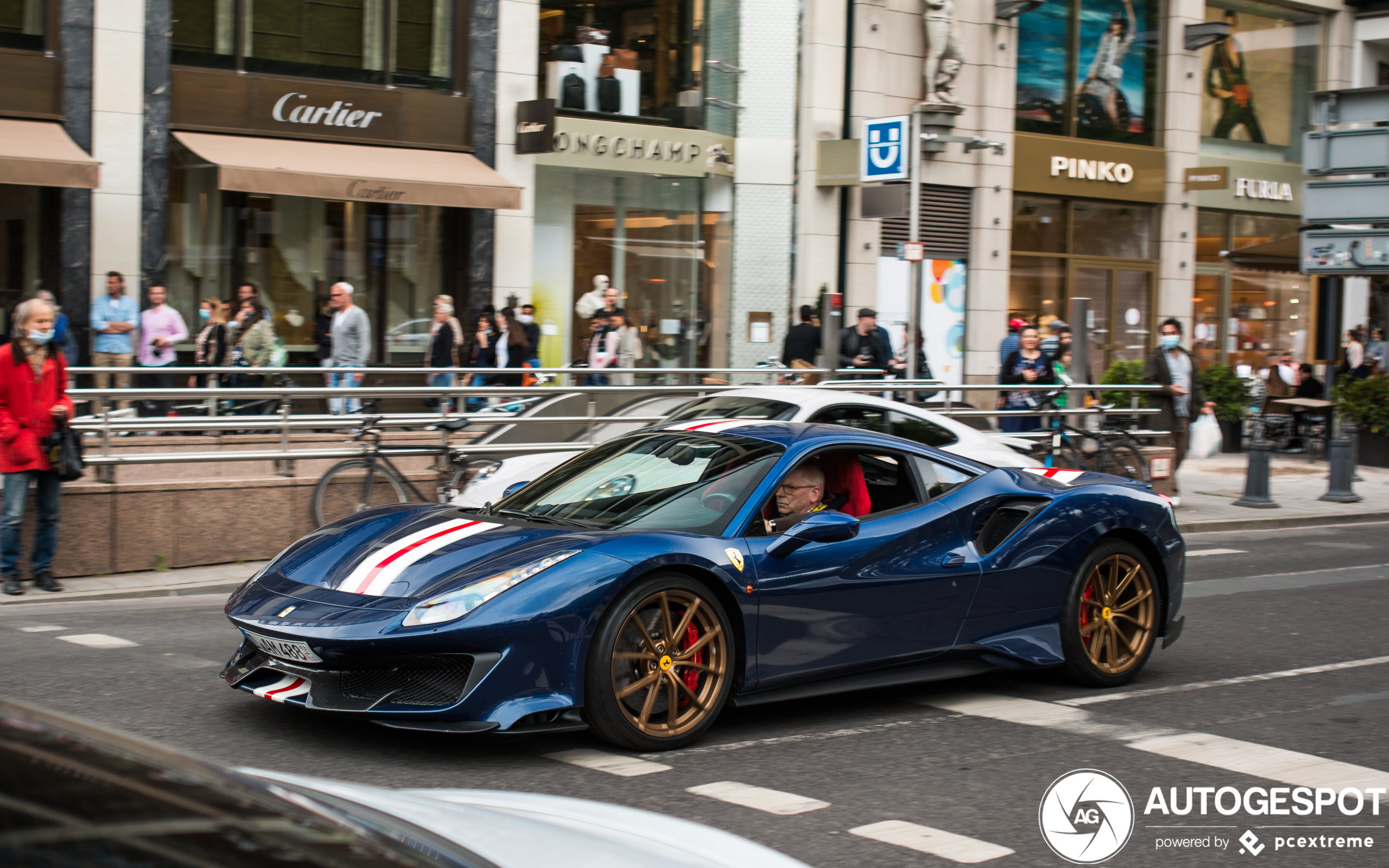 Ferrari 488 Pista