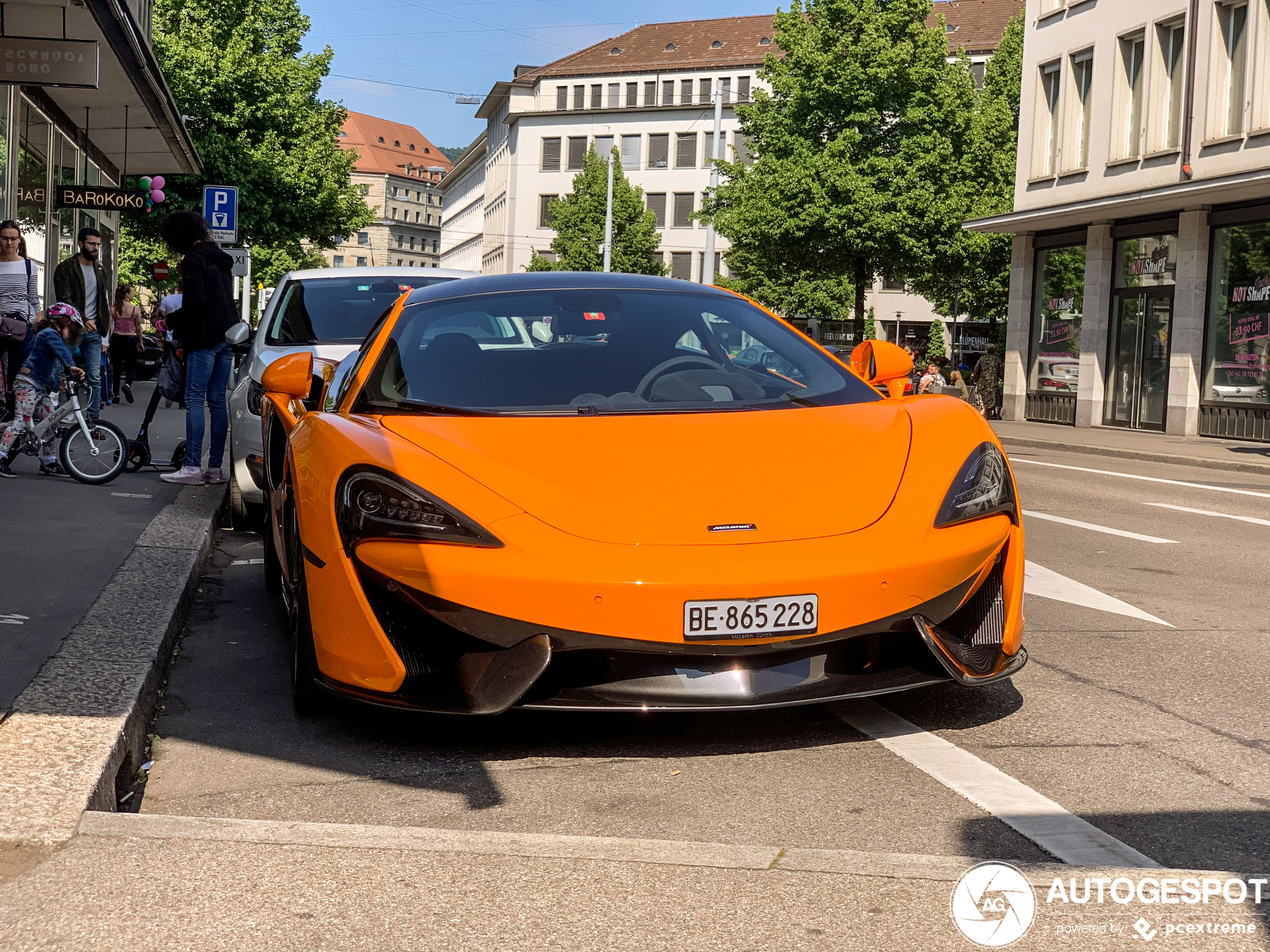 McLaren 570S